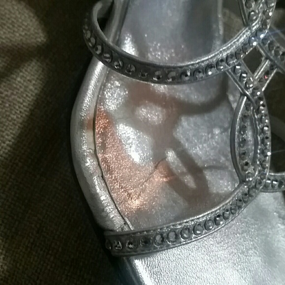 Stuart Weitzman Rhinestone Silver Sandals - Picture 6 of 8